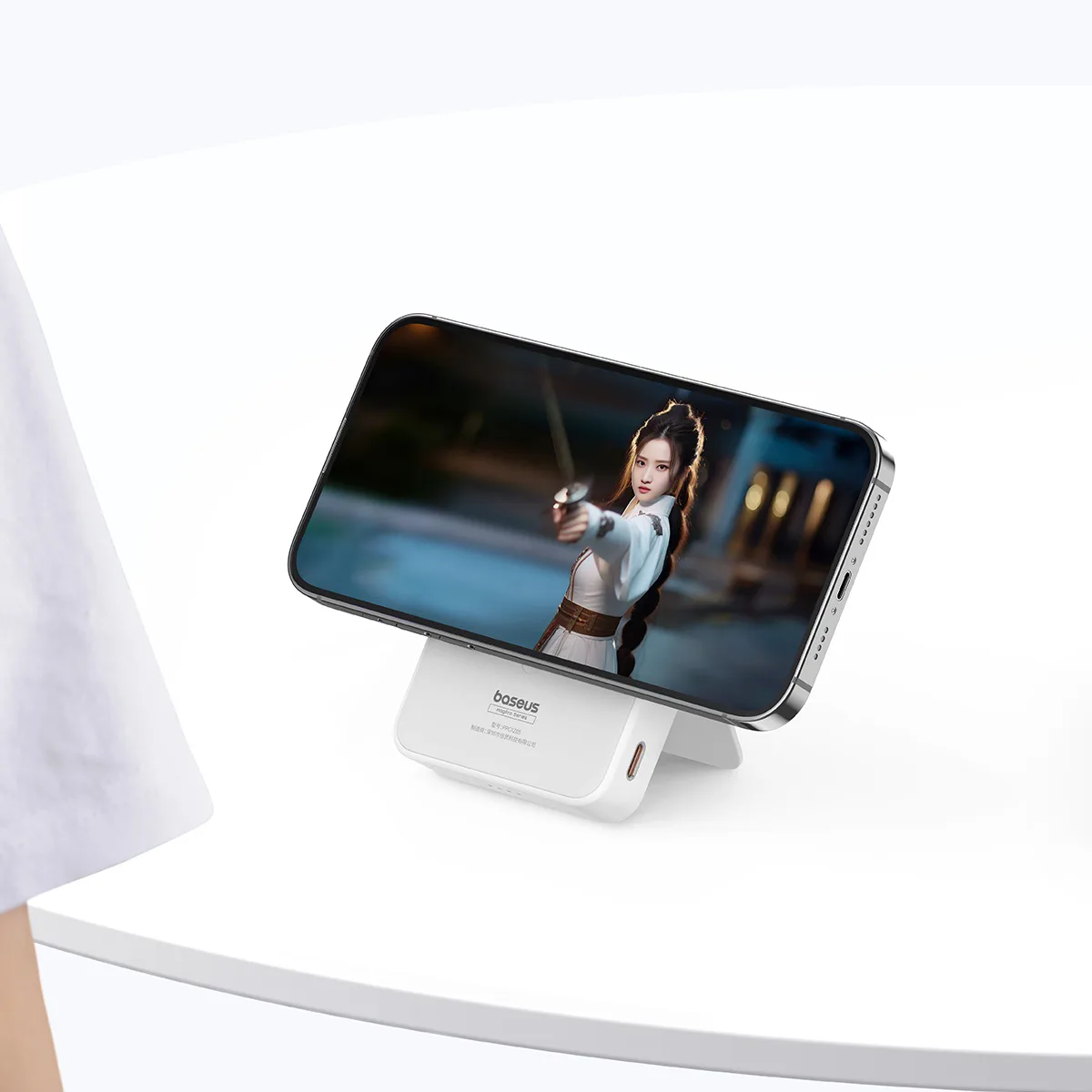 Power Bank OS-Baseus MagPro Magnetic Bracket Wireless Fast-Charging Power Bank 5000mAh 20W з кабелем (P10064101223-00) Stellar White — фото 9