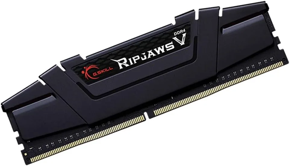 Планка оперативної пам’яті G.Skill Ripjaws V DDR4 під кутом із чорним металевим радіатором