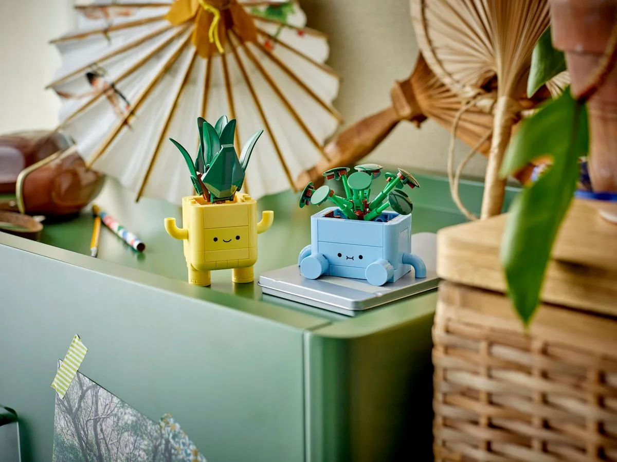 Конструктор LEGO Botanicals Счастливые растения (10349) — фото 4