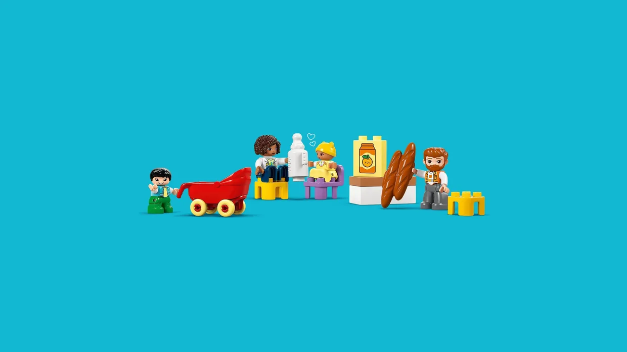Конструктор LEGO DUPLO Современный семейный дом 3 в 1 с фигурками (10470) — фото 3