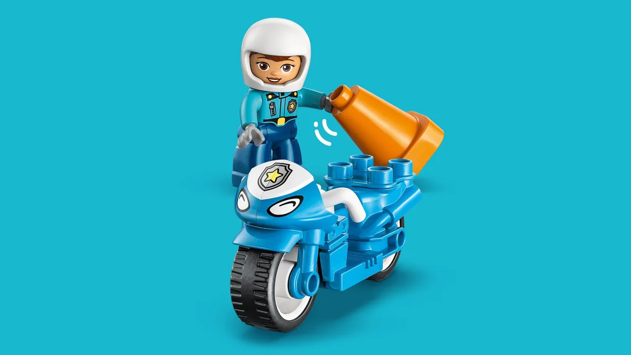 Конструктор LEGO DUPLO Синій поліцейський мотоцикл (10471) — фото 6