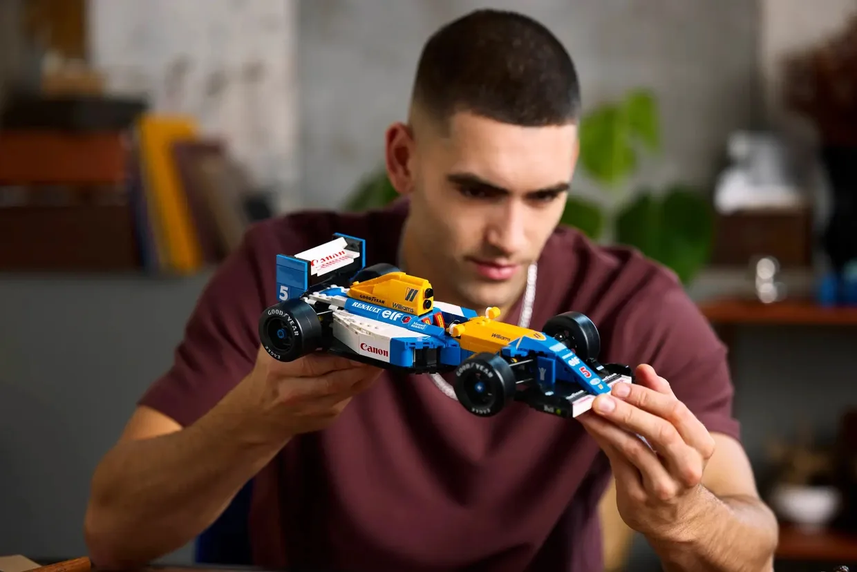 Конструктор LEGO Icons Williams Racing FW14B и Найджел Мэнселл (10353) — фото 8