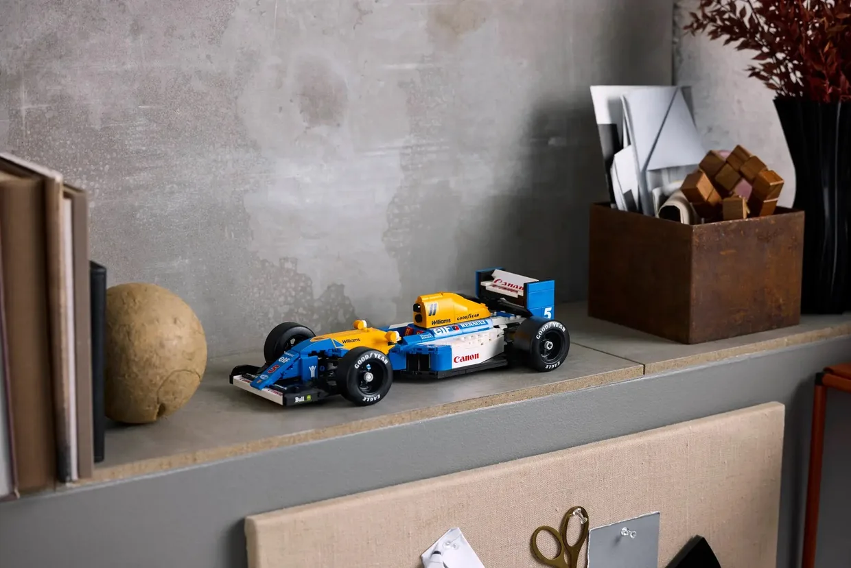 Конструктор LEGO Icons Williams Racing FW14B и Найджел Мэнселл (10353) — фото 9