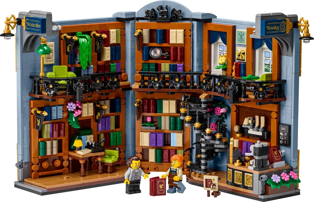 Конструктор LEGO Icons Книжная лавка: книжный уголок (11379)
