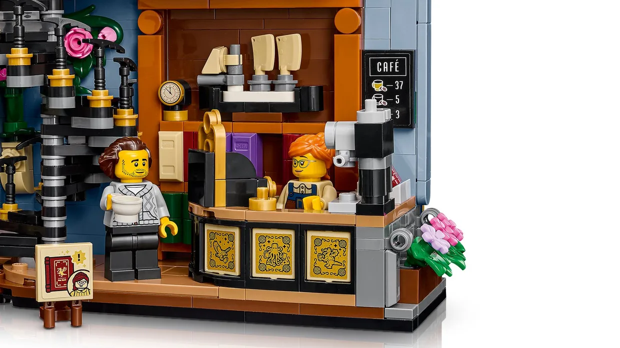 Конструктор LEGO Icons Книжная лавка: книжный уголок (11379) — фото 8