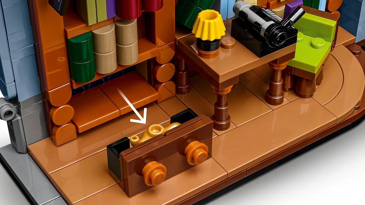 Конструктор LEGO Icons Книжная лавка: книжный уголок (11379) — фото 9