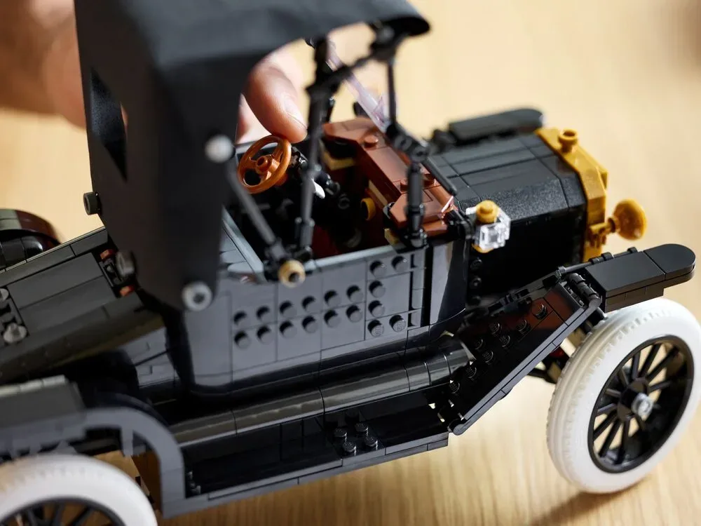Конструктор LEGO Icons Ford Model T (11376) — фото 14