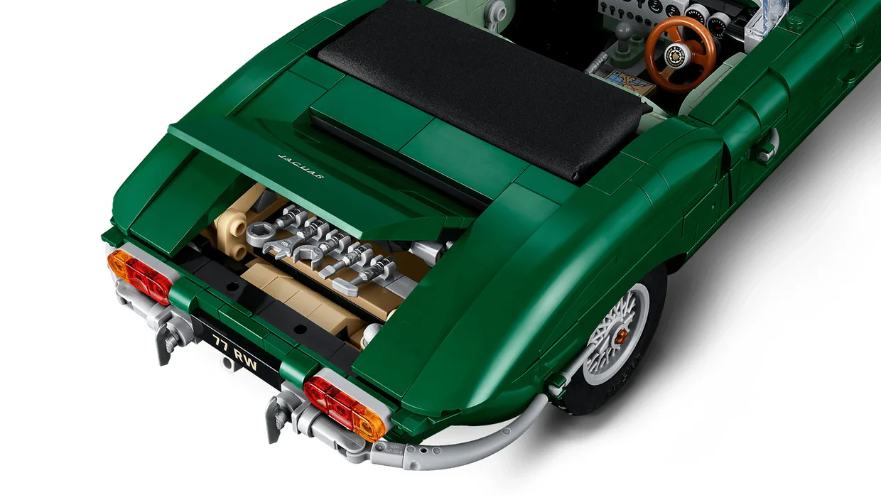 Конструктор LEGO Icons Jaguar E-Type (11381) — фото 8