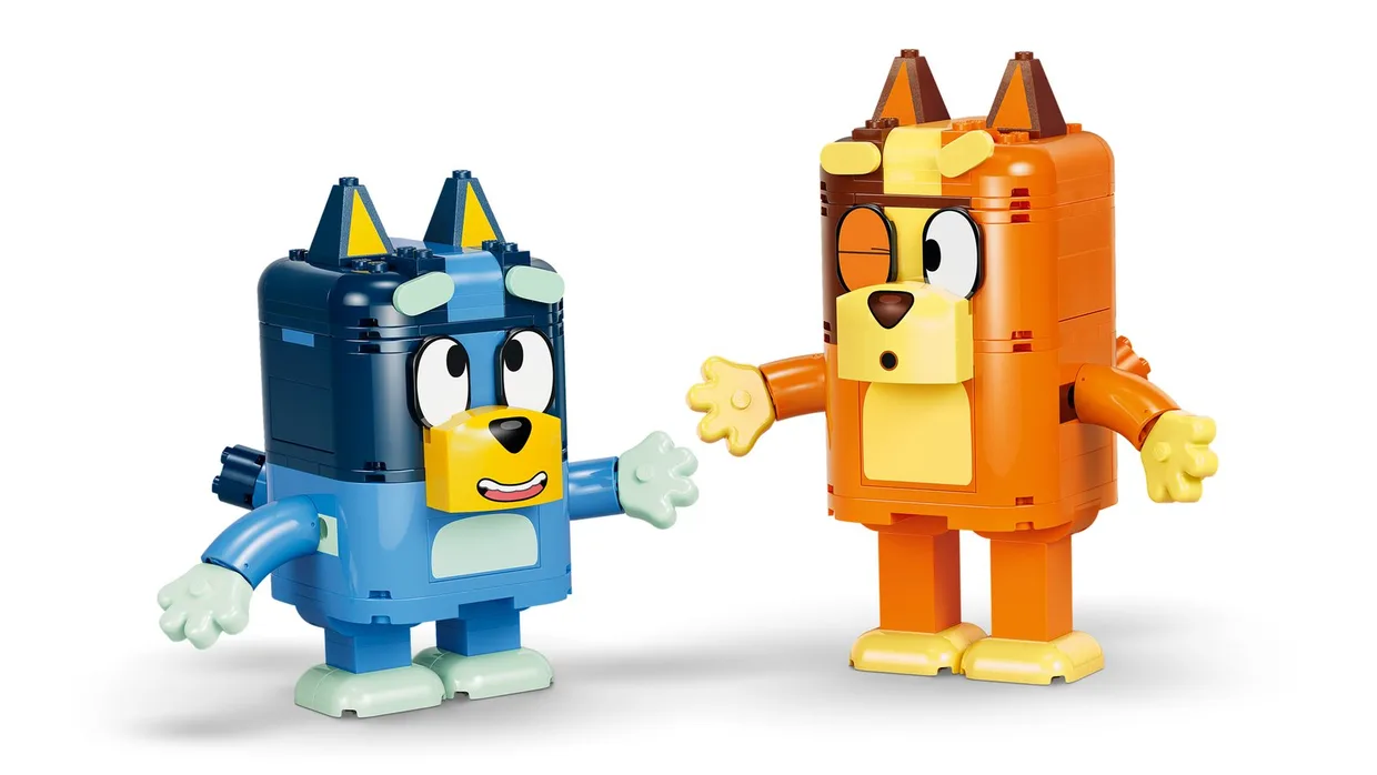 Конструктор LEGO Bluey Семья Блуи из кубиков (11217) — фото 3