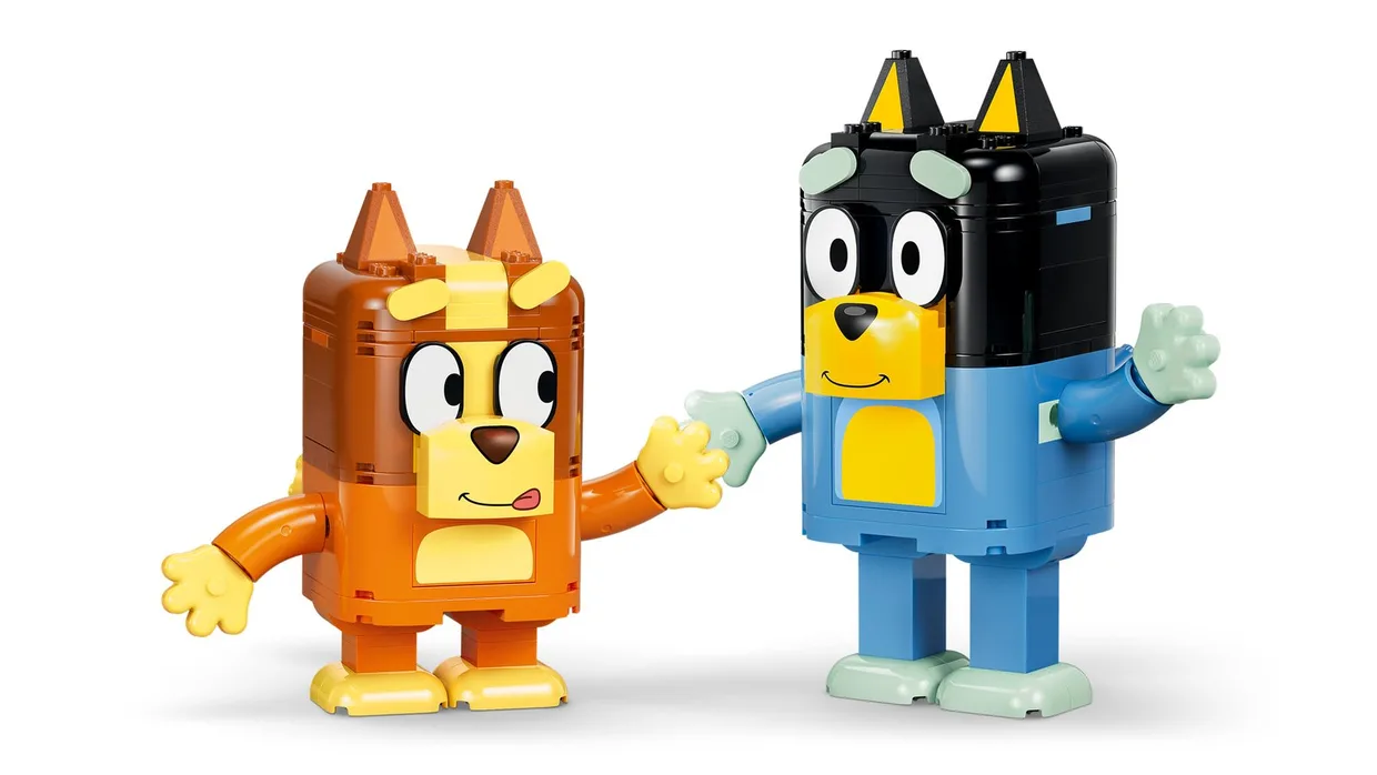Конструктор LEGO Bluey Семья Блуи из кубиков (11217) — фото 4