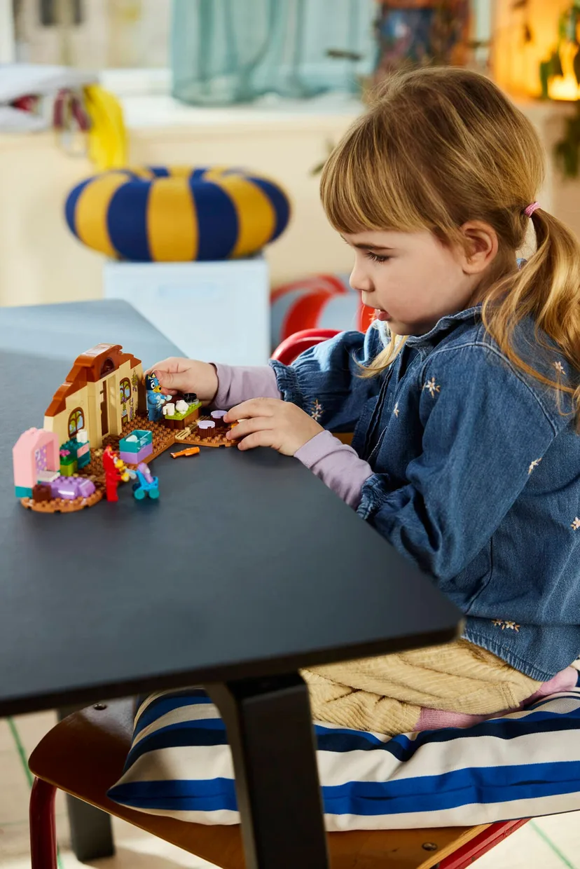 Конструктор LEGO Bluey Школа з Расті та Блуї (11221) — фото 9
