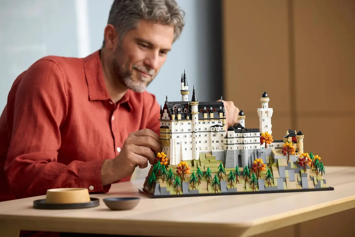 Конструктор LEGO Architecture Замок Нойшванштайн (21063) — фото 8