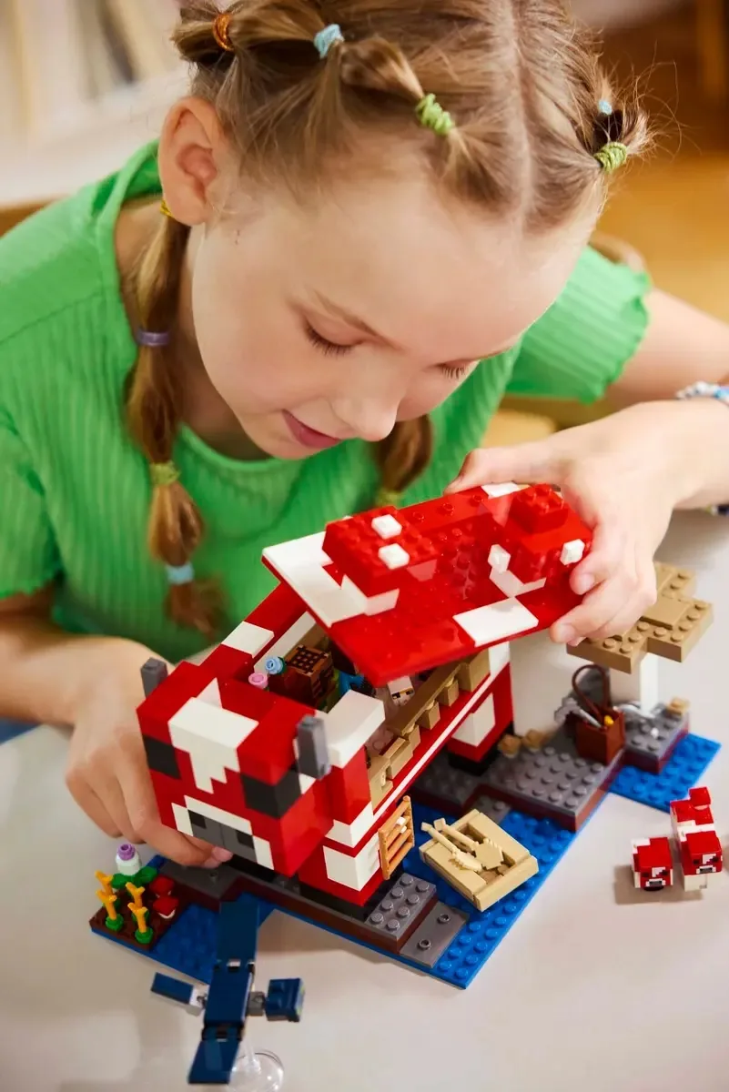 Конструктор LEGO Minecraft Будинок грибної корови (21270) — фото 6