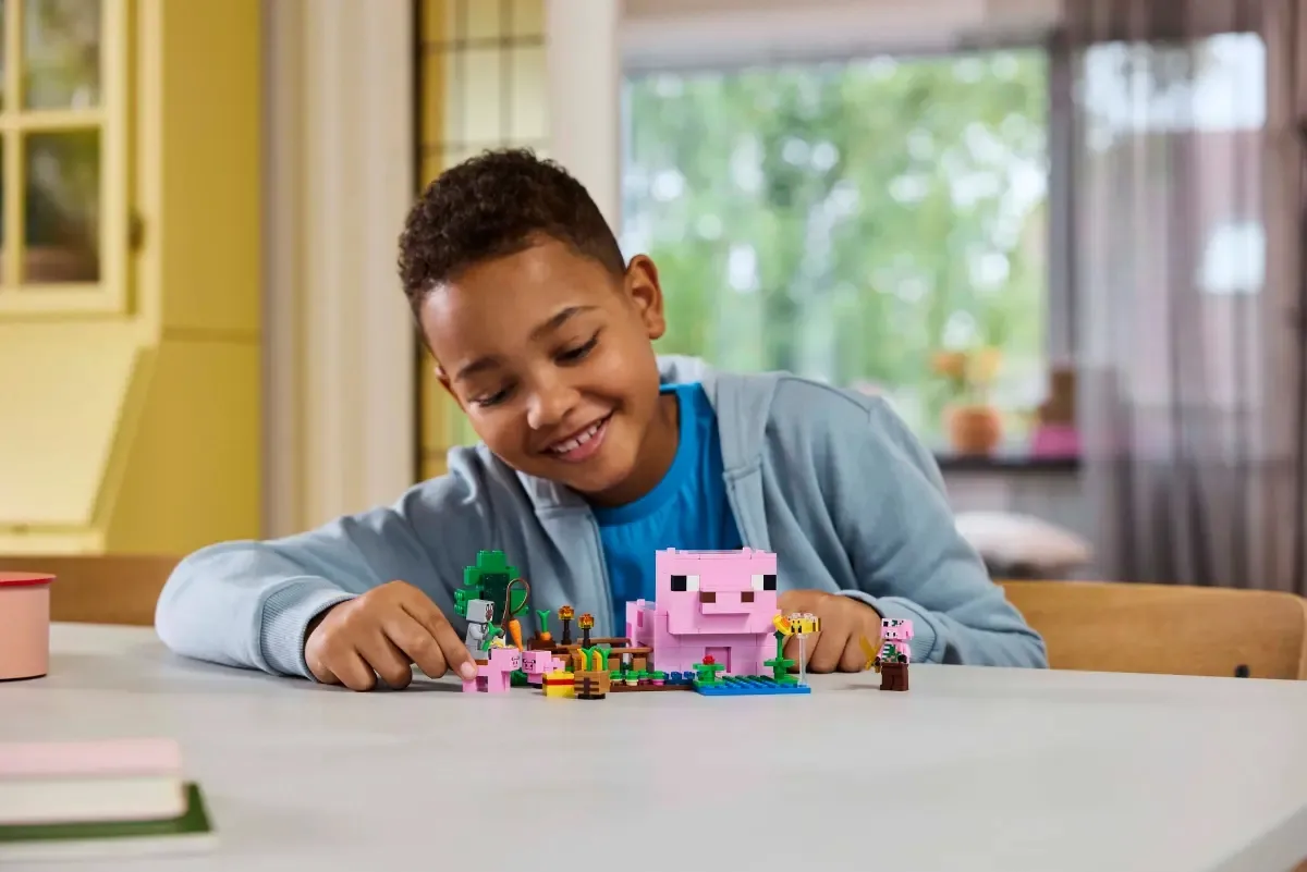Конструктор LEGO Minecraft Будинок для поросят (21268) — фото 6