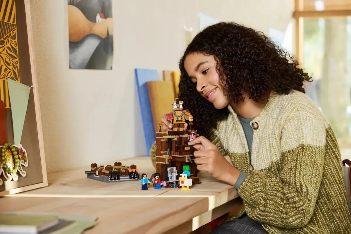 Конструктор LEGO Minecraft Бойцовский ринг в лесном особняке (21272) — фото 5