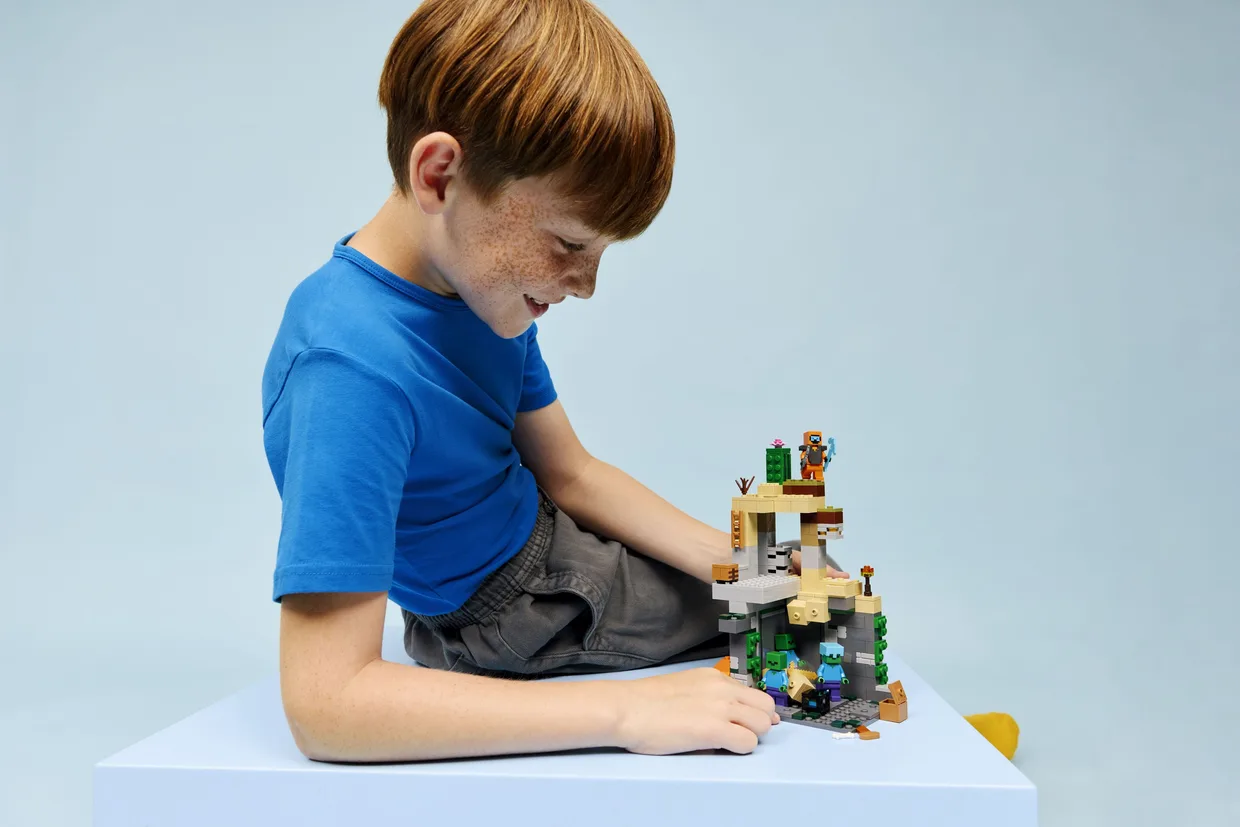 Конструктор LEGO Minecraft Підземелля зомбі (21587) — фото 5