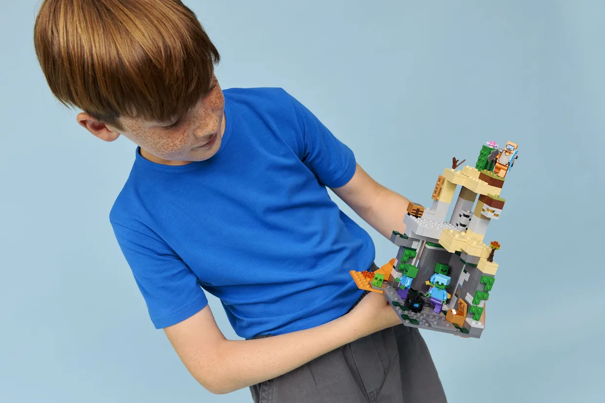 Конструктор LEGO Minecraft Підземелля зомбі (21587) — фото 7