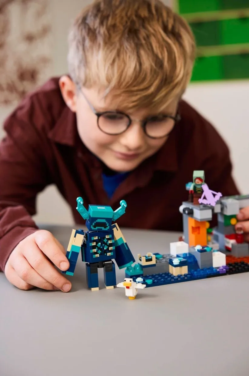 Конструктор LEGO Minecraft Встреча со Стражем (21274) — фото 9