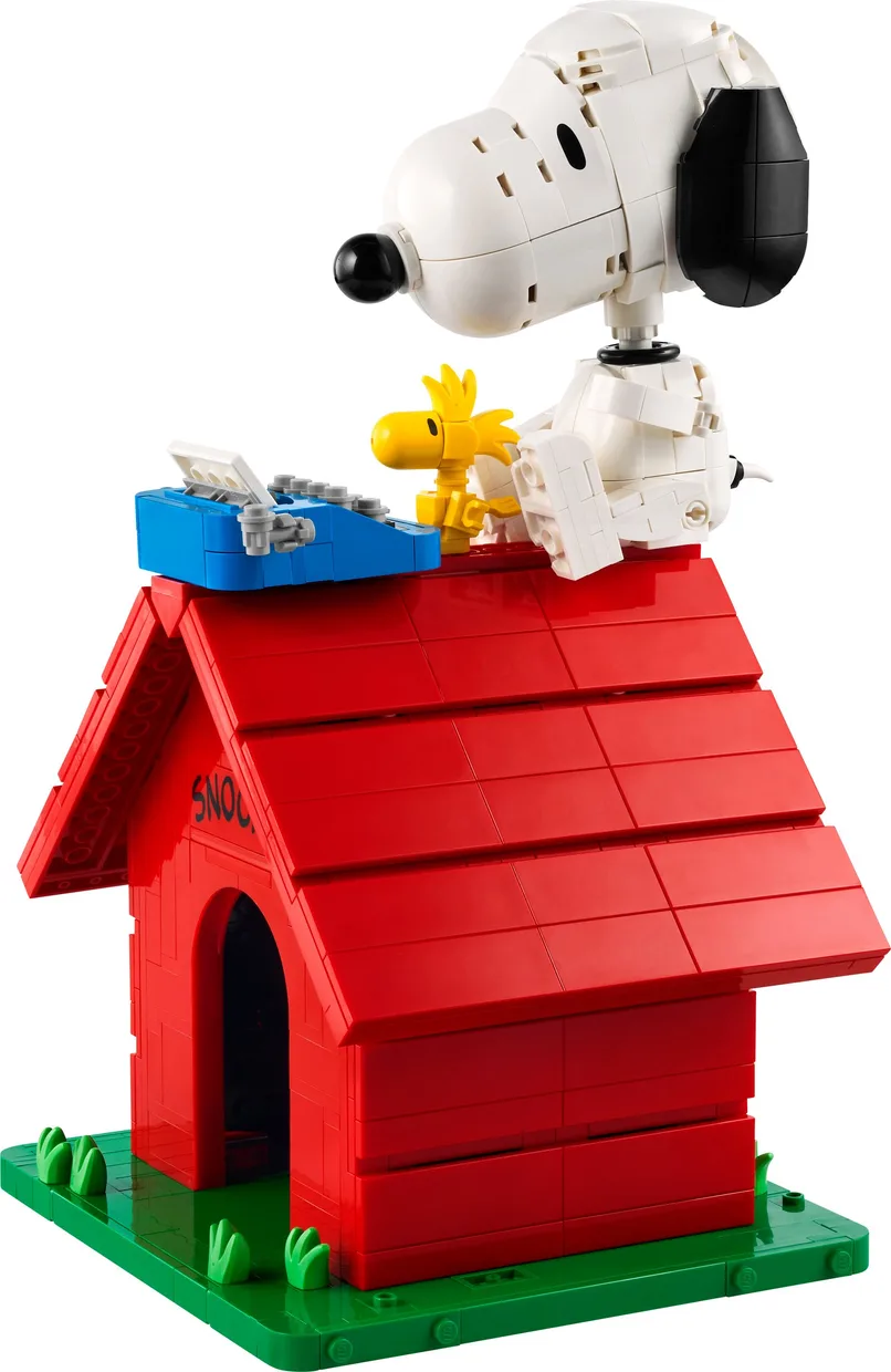 Конструктор LEGO Ideas Peanuts: будка Снупи (21368)