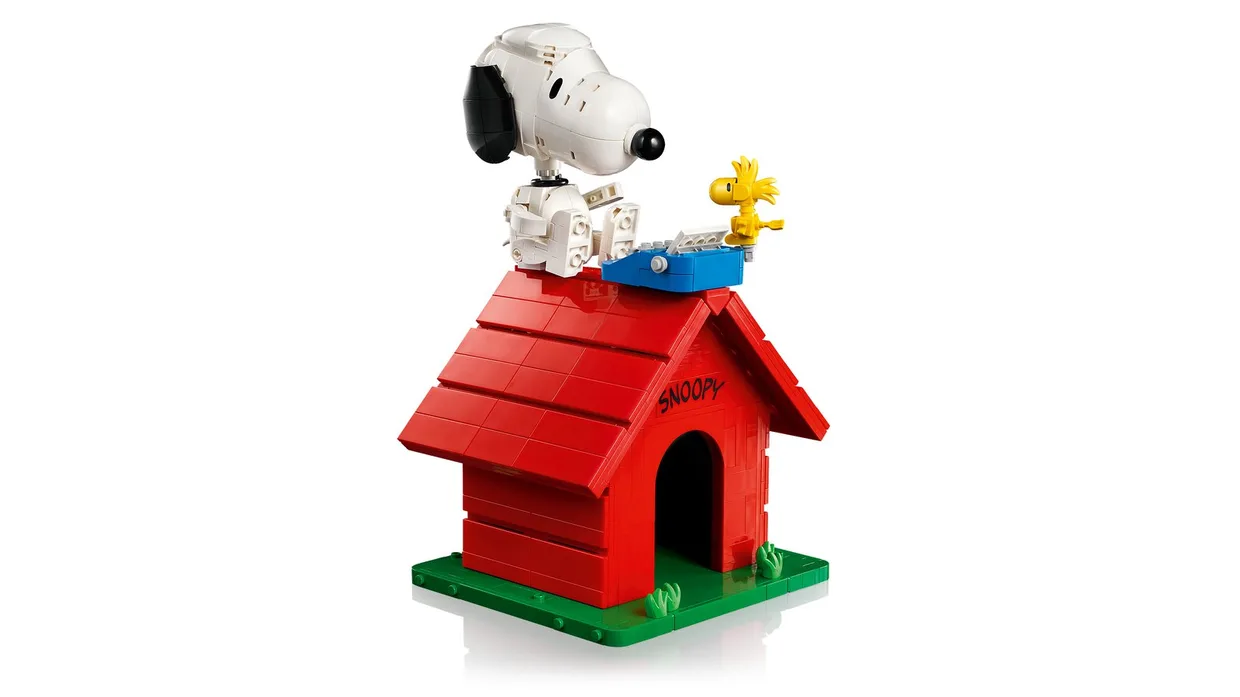 Конструктор LEGO Ideas Peanuts: будка Снупи (21368) — фото 2