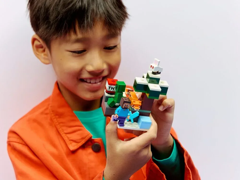 Конструктор LEGO Minecraft Приключения Стива в тайге (21583) — фото 4