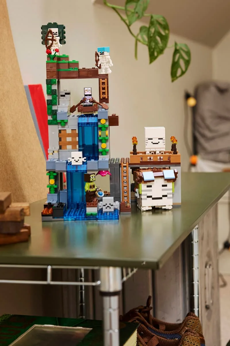 Конструктор LEGO Minecraft Станция гастов (21597) — фото 8