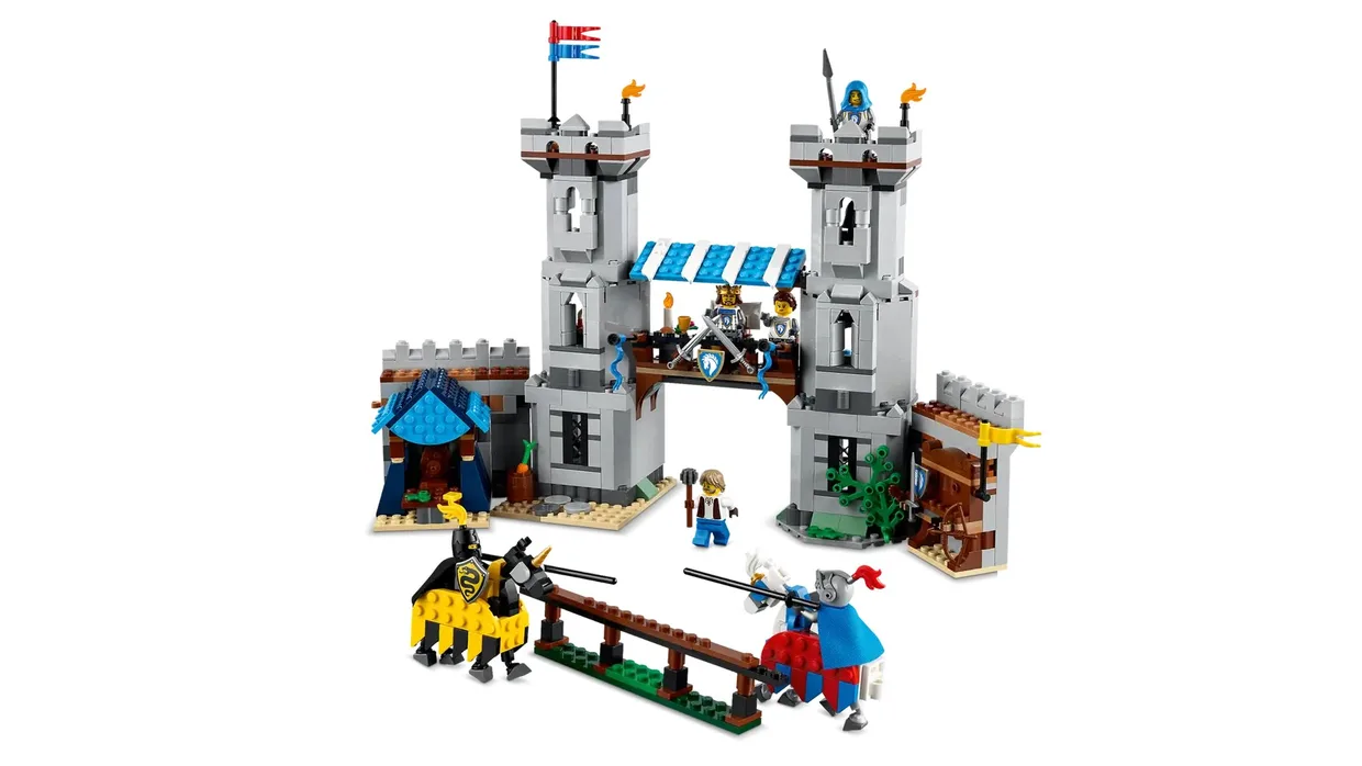 Конструктор LEGO Creator 3 в 1 Средневековый замок с рыцарем на коне (31168) — фото 4