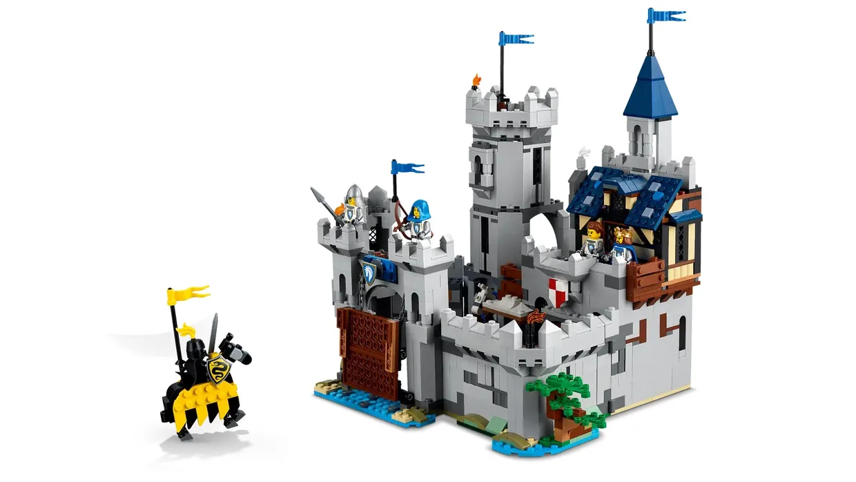 Конструктор LEGO Creator 3 в 1 Средневековый замок с рыцарем на коне (31168) — фото 6
