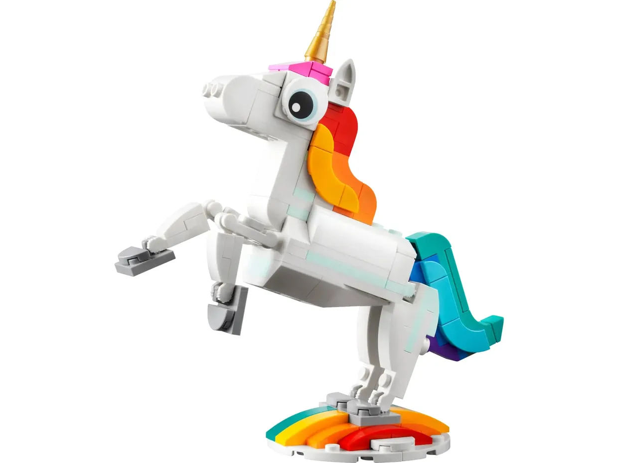 Конструктор LEGO Creator 3 в 1 Волшебный единорог (31140)