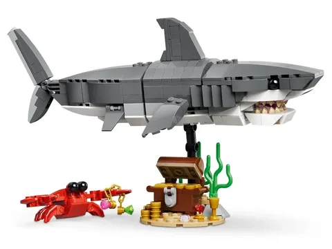 Конструктор LEGO Creator 3 в 1 Люта акула зі скринею скарбів (31381)