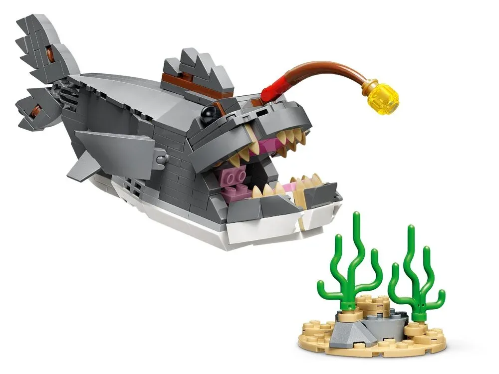 Конструктор LEGO Creator 3 в 1 Люта акула зі скринею скарбів (31381) — фото 4