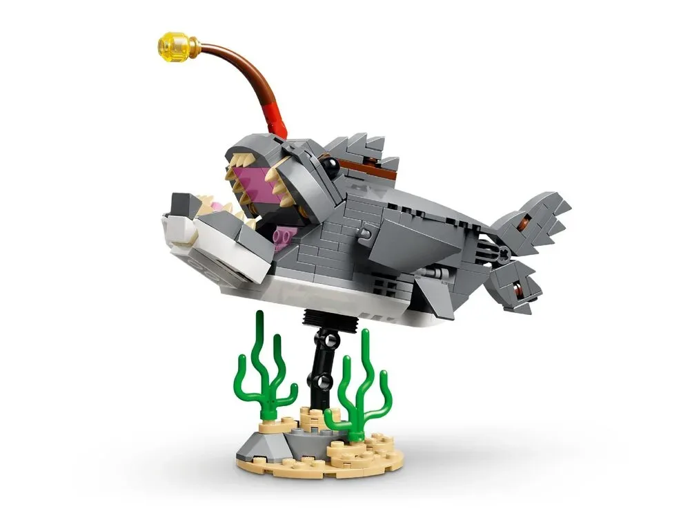 Конструктор LEGO Creator 3 в 1 Люта акула зі скринею скарбів (31381) — фото 5