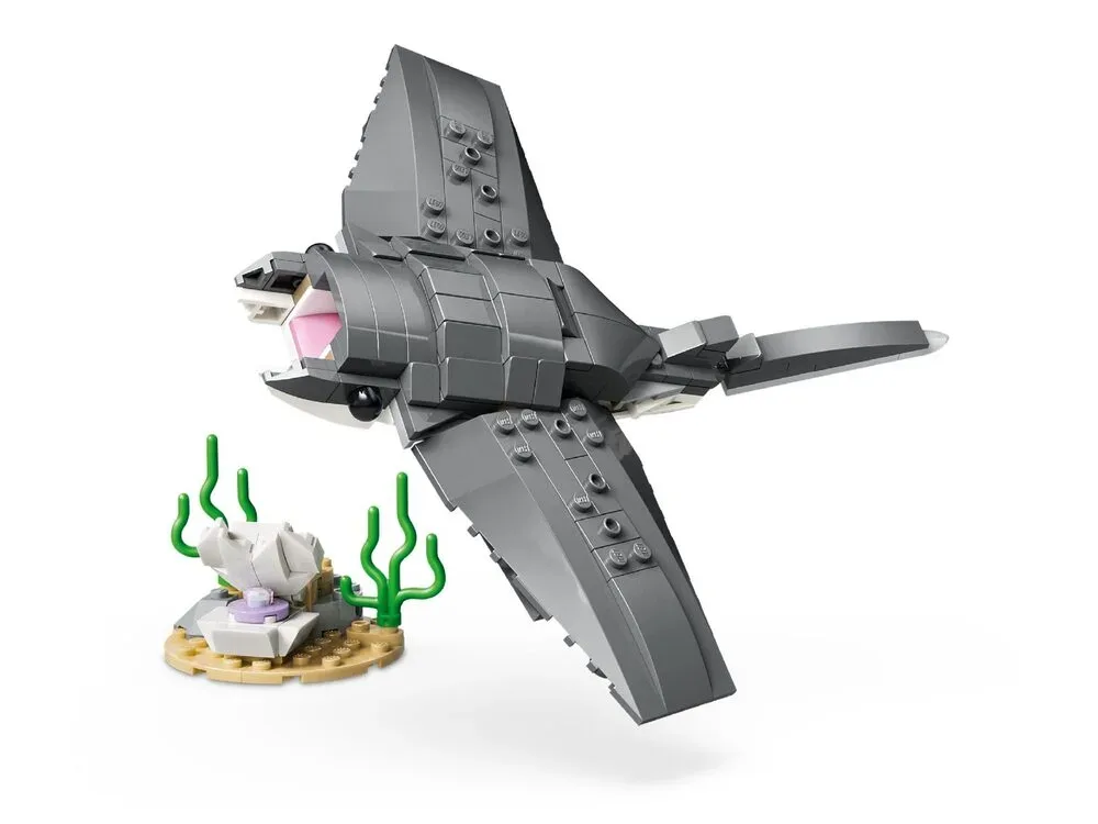 Конструктор LEGO Creator 3 в 1 Люта акула зі скринею скарбів (31381) — фото 9