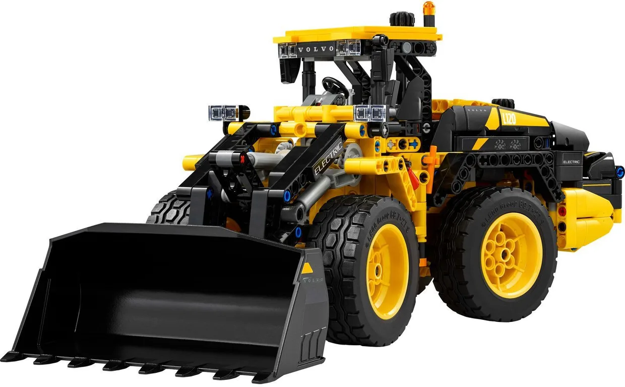 Конструктор LEGO Technic Колёсный погрузчик Volvo L120 Electric (42209)
