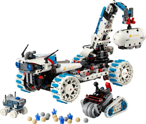 Конструктор LEGO Technic Луноход Lunar Outpost (42211)