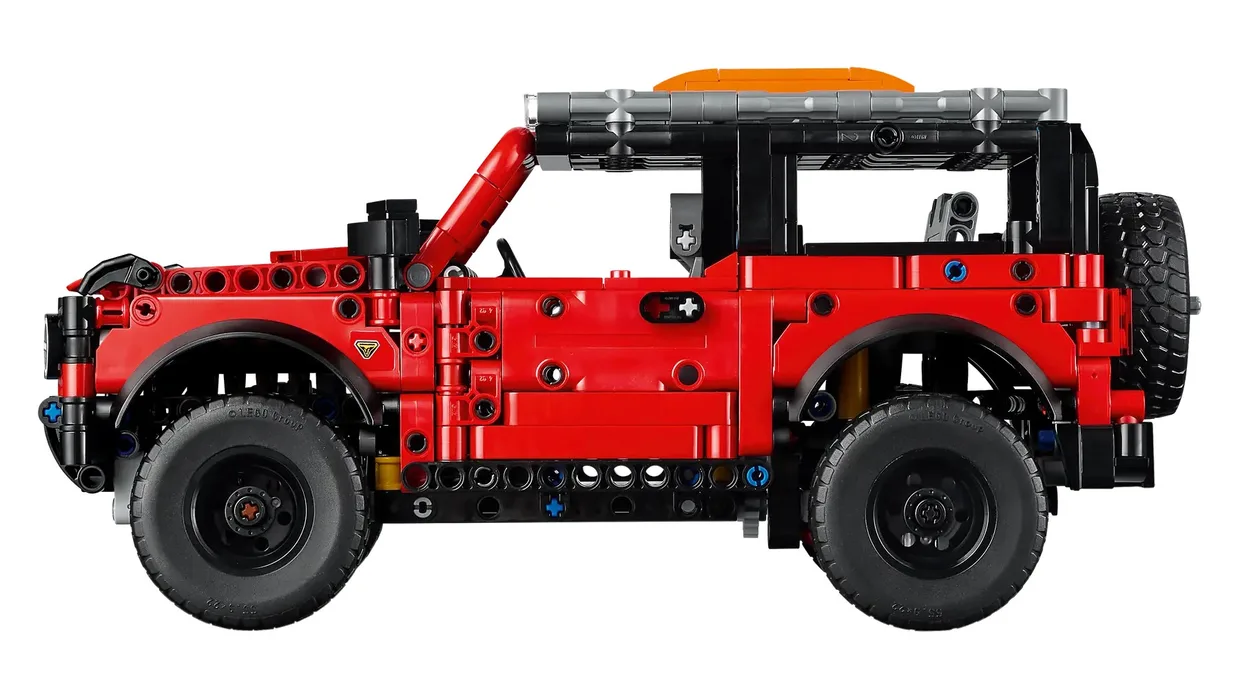Конструктор LEGO Technic Внедорожник Ford Bronco (42213) — фото 2