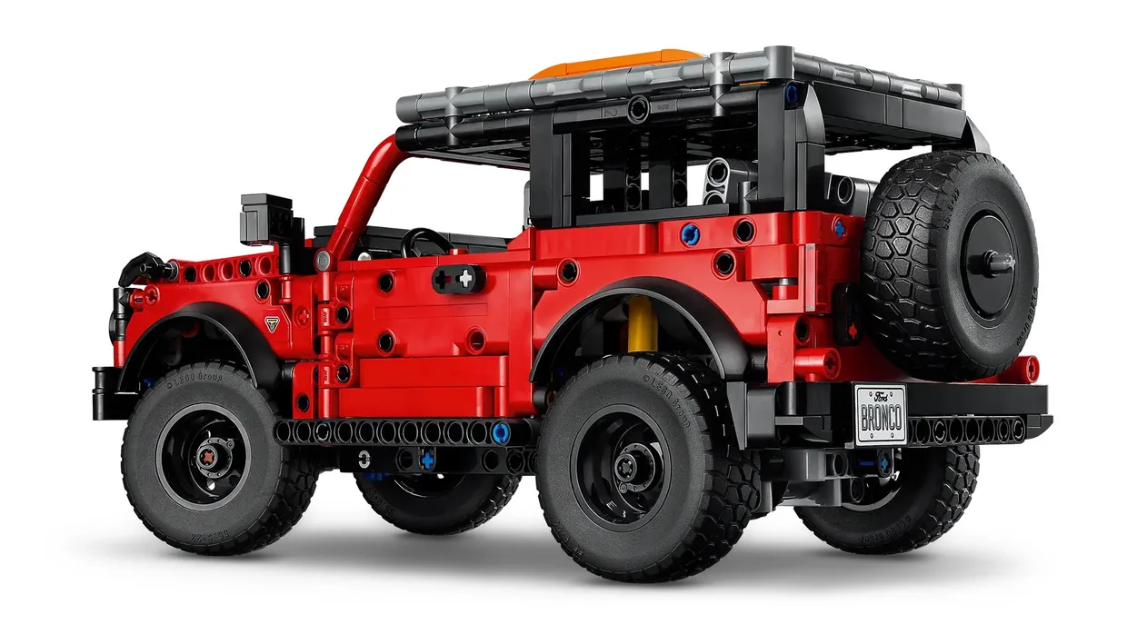 Конструктор LEGO Technic Внедорожник Ford Bronco (42213) — фото 3