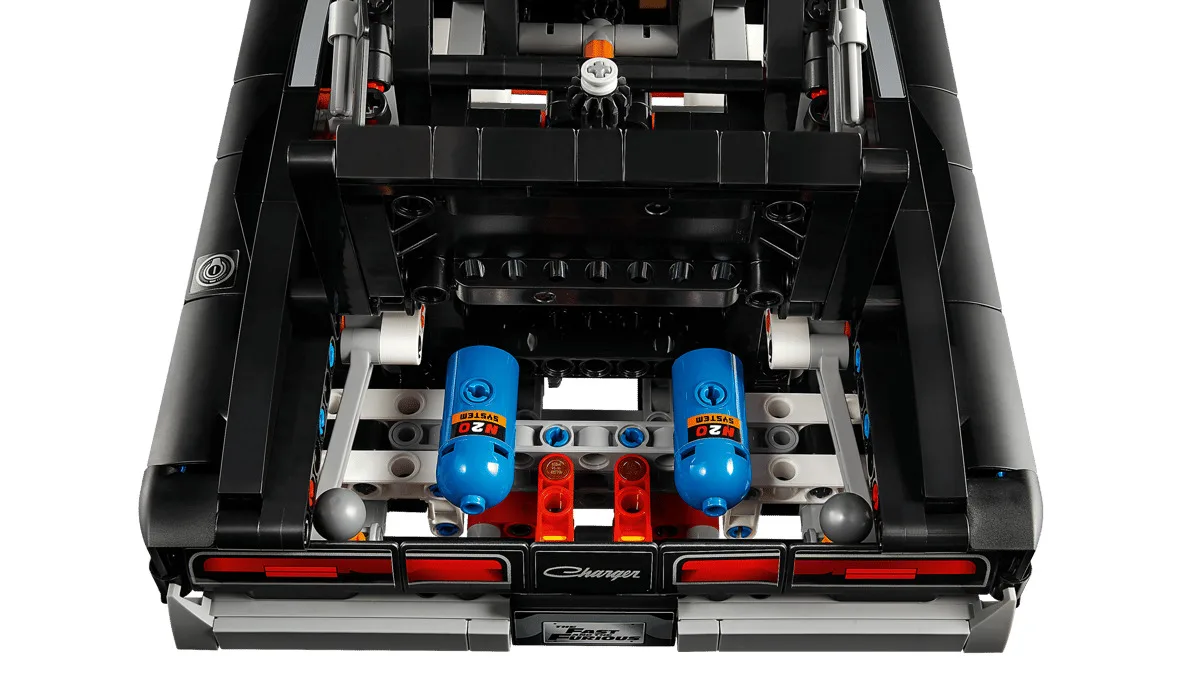 Конструктор LEGO Technic Форсаж: автомобіль Dodge Charger R/T (42231) — фото 3