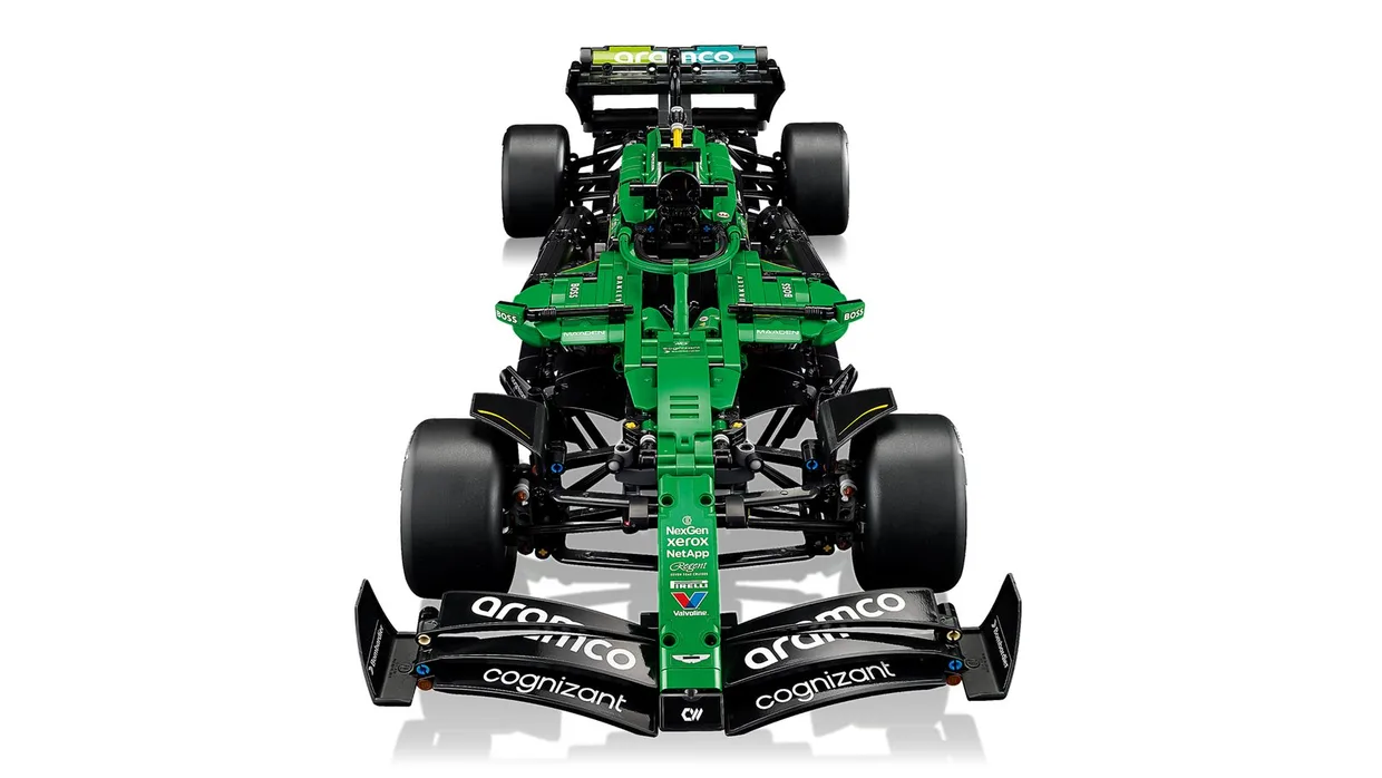 Конструктор LEGO Technic Автомобиль Формулы-1 Aston Martin Aramco AMR25 (42240) — фото 2