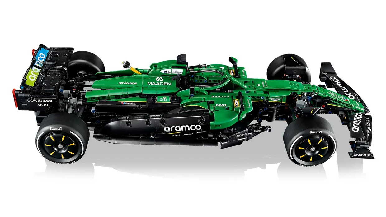 Конструктор LEGO Technic Автомобиль Формулы-1 Aston Martin Aramco AMR25 (42240) — фото 4