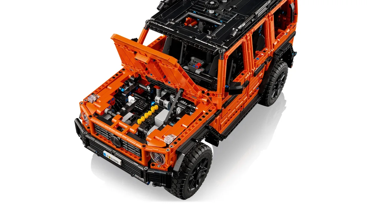 Конструктор LEGO Technic Mercedes-Benz G 500 PROFESSIONAL Line (42177) — фото 3