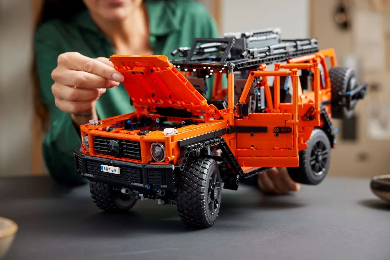 Конструктор LEGO Technic Mercedes-Benz G 500 PROFESSIONAL Line (42177) — фото 6