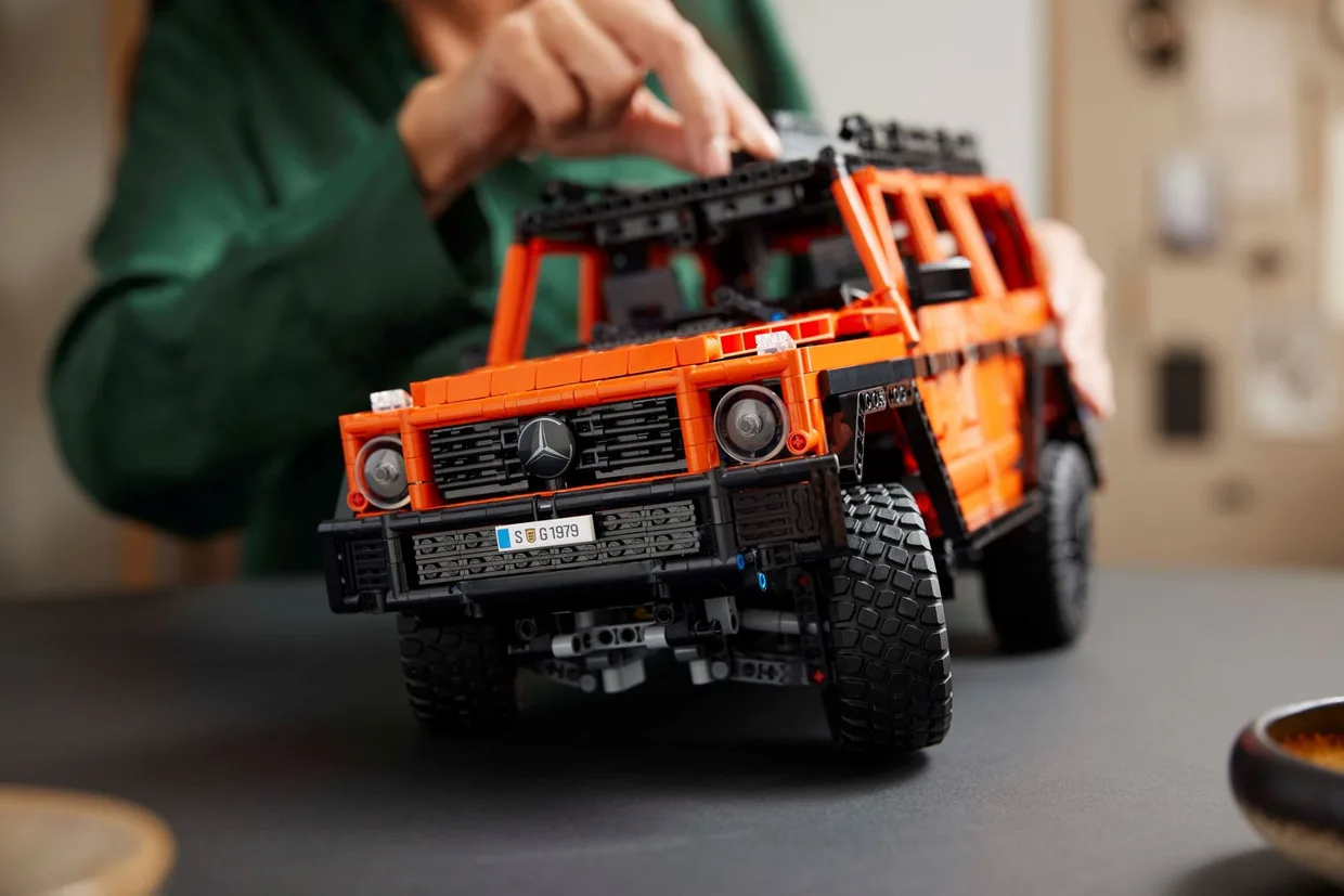 Конструктор LEGO Technic Mercedes-Benz G 500 PROFESSIONAL Line (42177) — фото 7