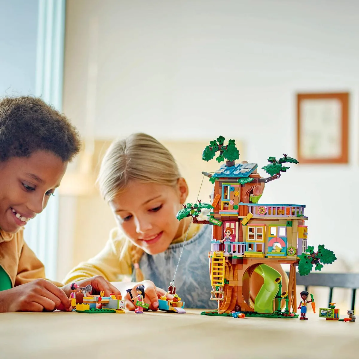 Конструктор LEGO Friends Тусовка у будиночку дружби на дереві (42652) — фото 10