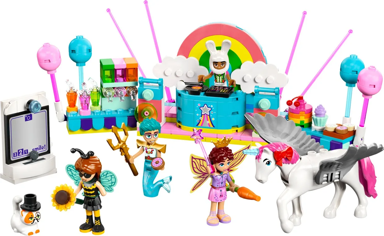 Конструктор LEGO Friends Костюмированная вечеринка с единорогом и феей (42661)