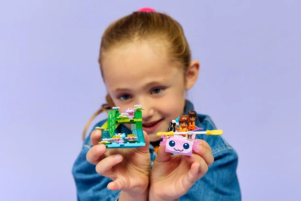 Конструктор LEGO Friends Приключенческая лодка «Аксолотль» (42681) — фото 6