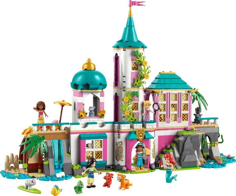 Конструктор LEGO Disney Princess Замок принцессы и королевские питомцы (43267)