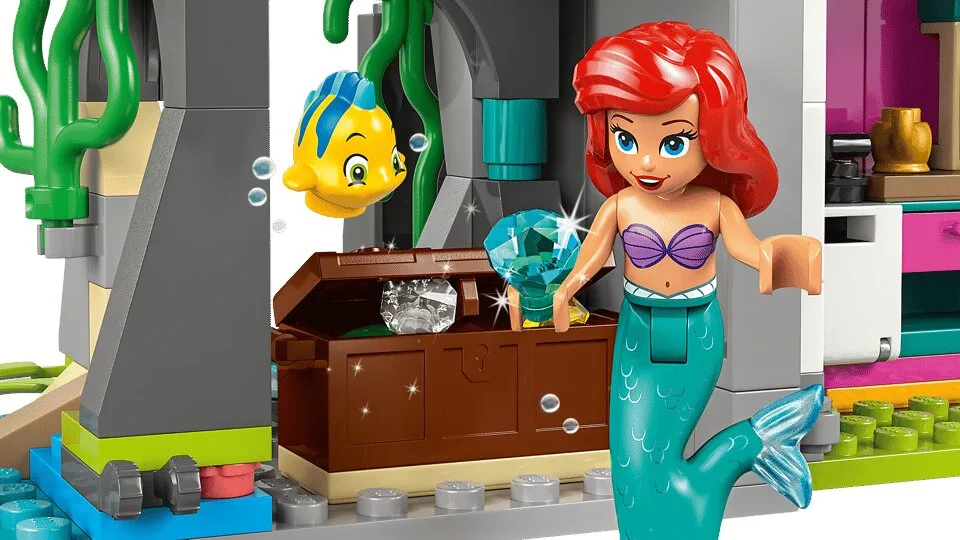 Конструктор LEGO Disney Princess Замок принцессы и королевские питомцы (43267) — фото 6