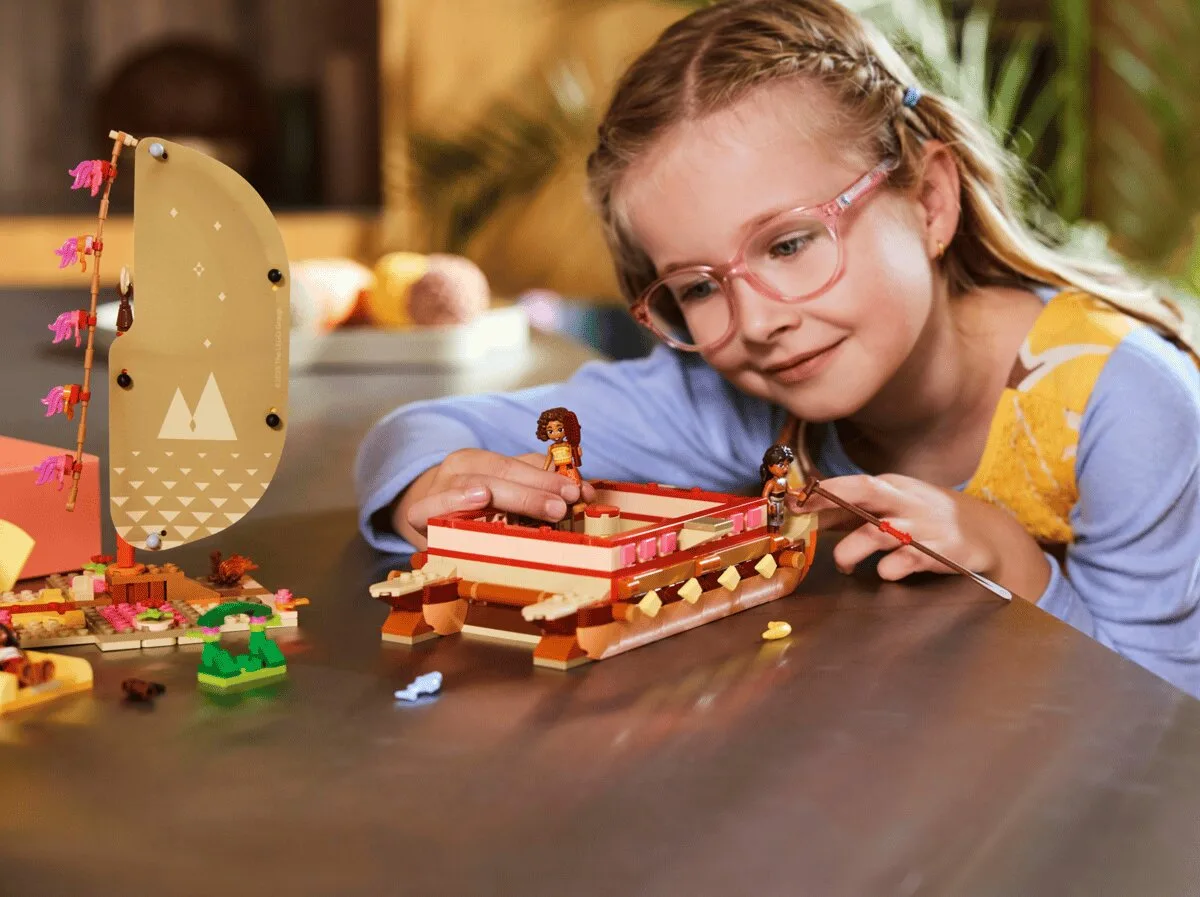 Конструктор LEGO Disney Princess Пригодницьке каное Ваяни (43270) — фото 4