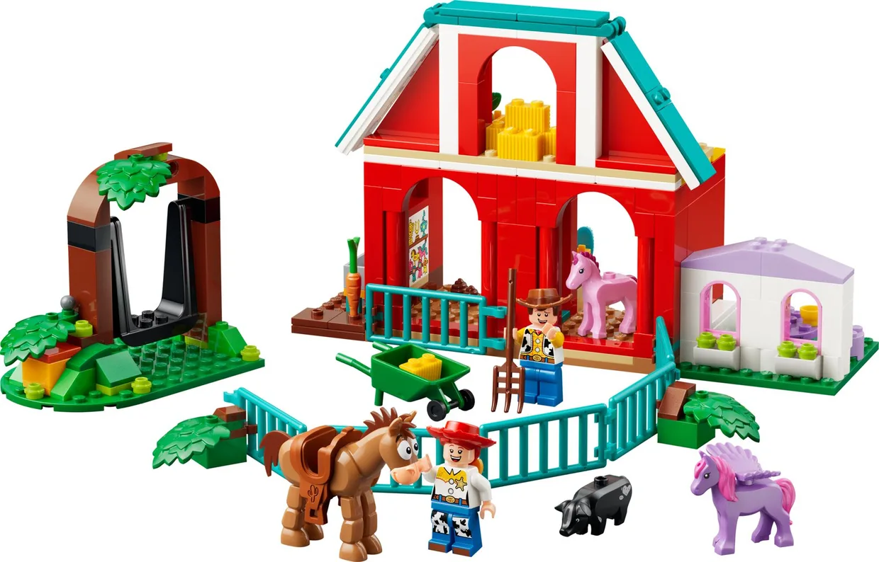 Конструктор LEGO Disney Pixar Конное ранчо Блейза (43304)